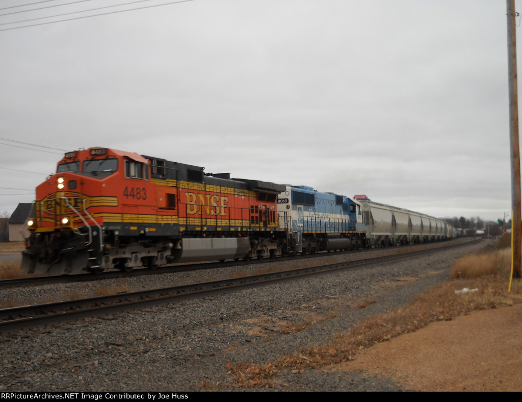 BNSF 4483 West